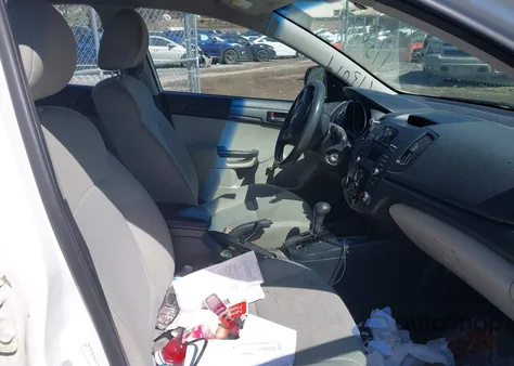 2010 Kia Forte Lx из США, поврежденный, VIN KNAFT4A20A5173074